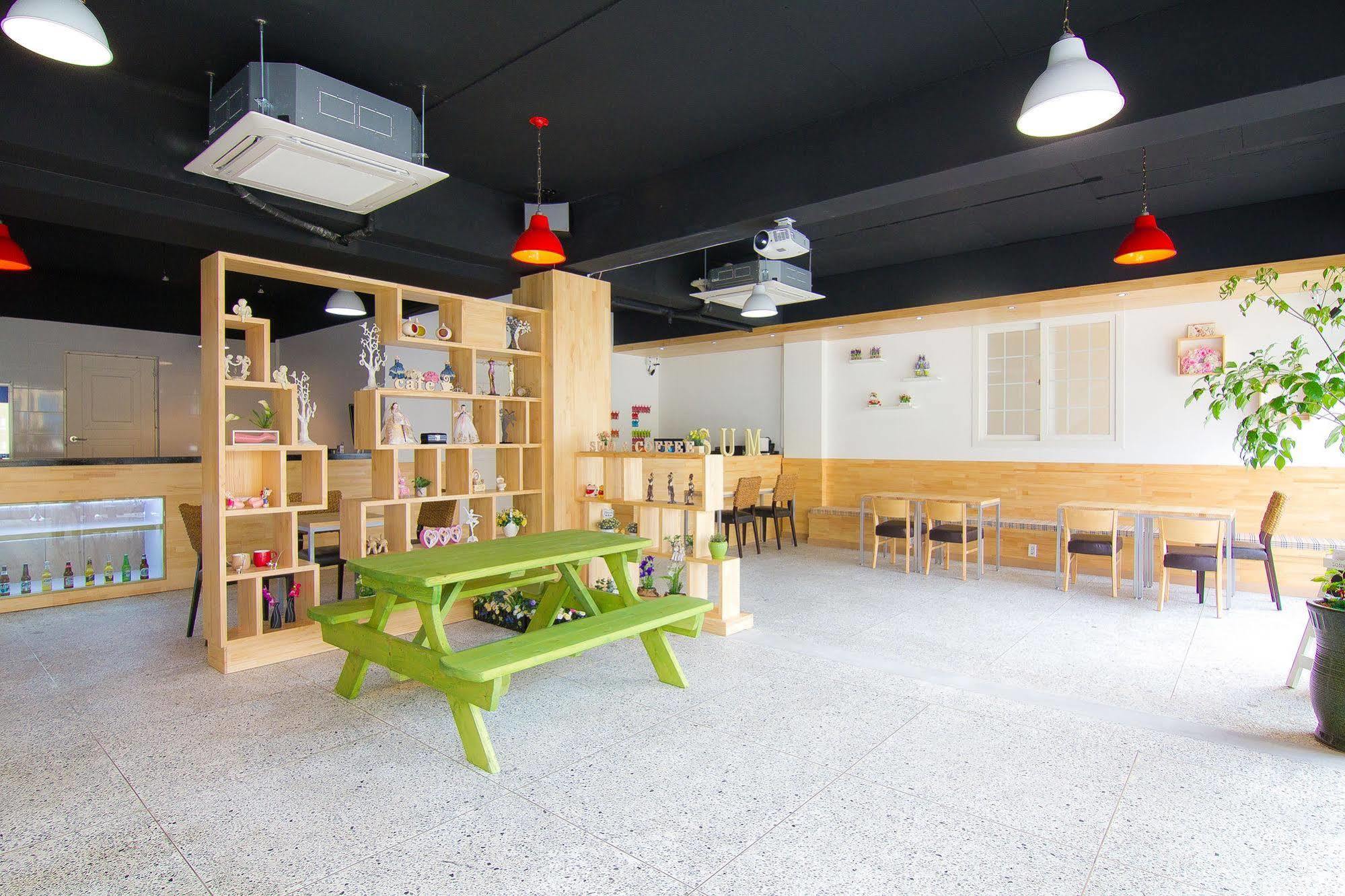 Sum Guesthouse Jeju Airport Exterior photo